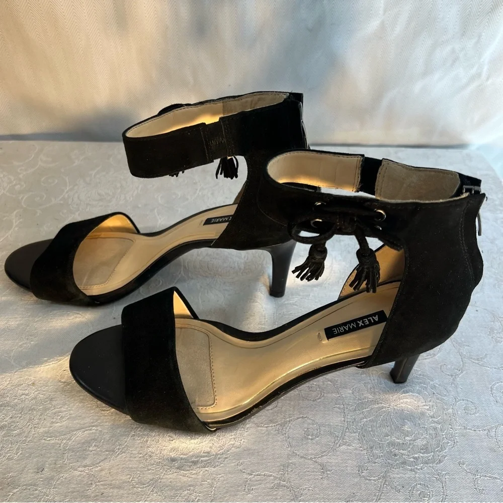 Alex Marie Shoes Black Suede Ankle Strap W/Tassels Zipper Heel 3 3/4” Heels 9.5